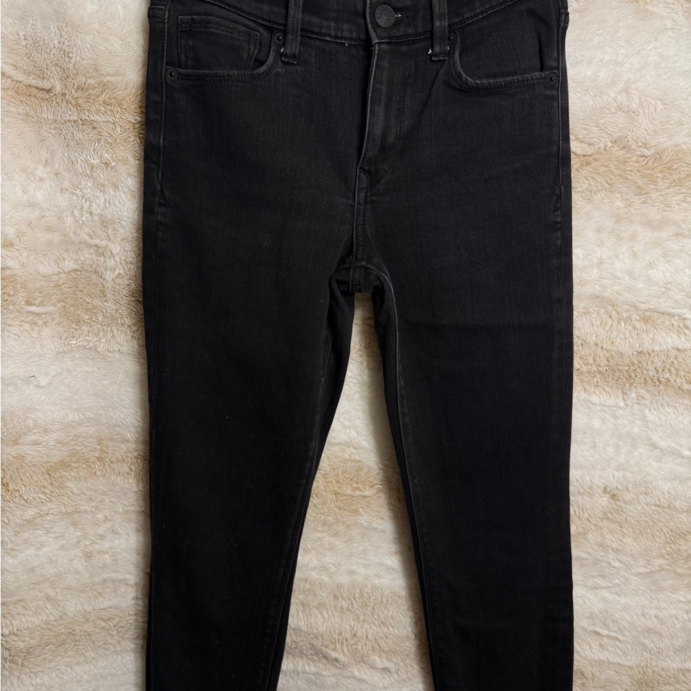Express Black Skinny Jeans with Sleek Design